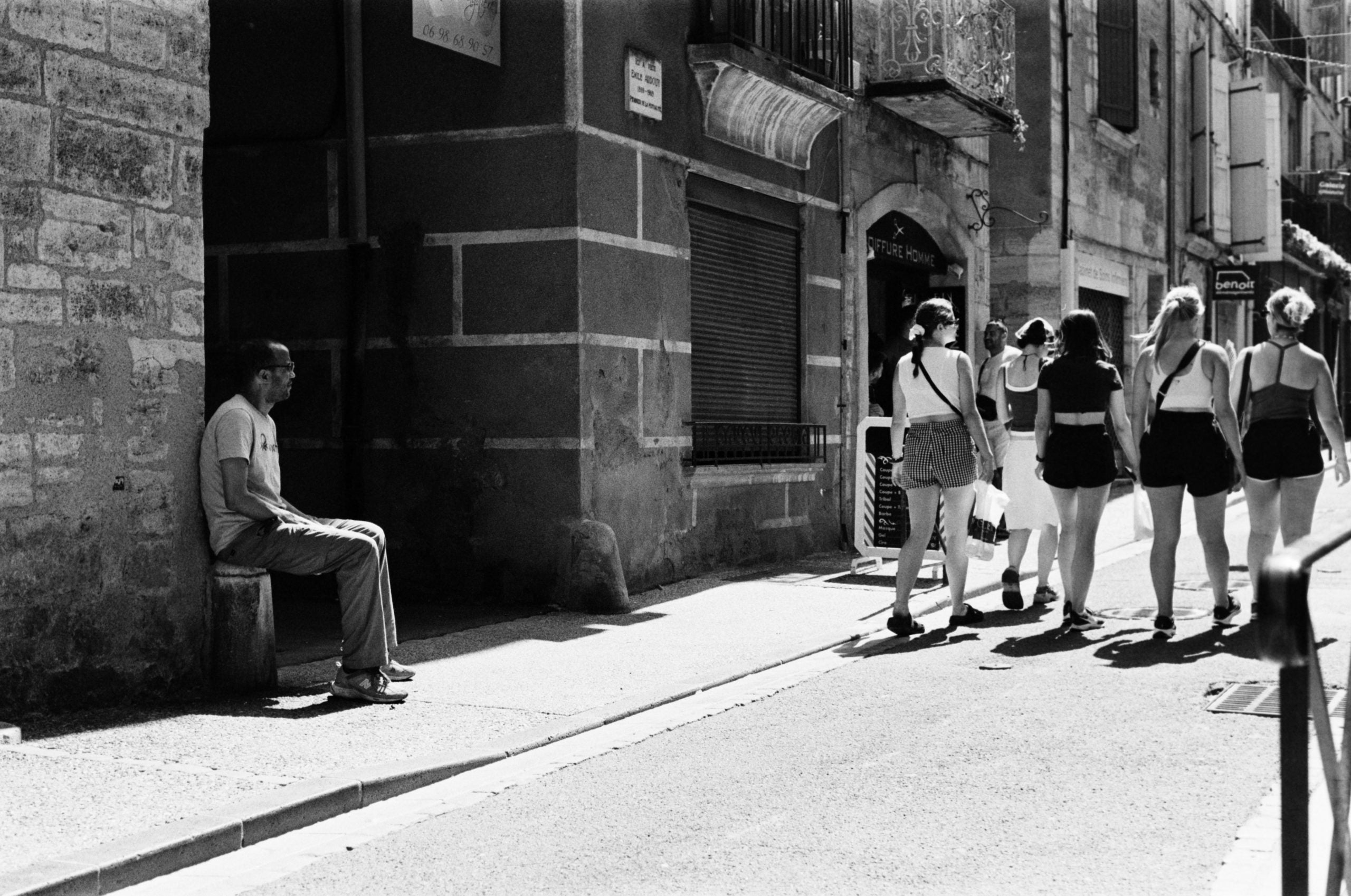 ANALOGHELD Old Shutter Hand 200 B&W - 36 Exp. - grainoverpixel