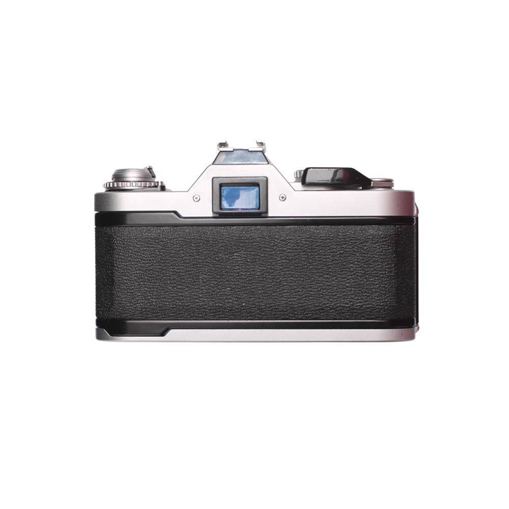 Canon AV1 + 28 - 70mm SET - grainoverpixel