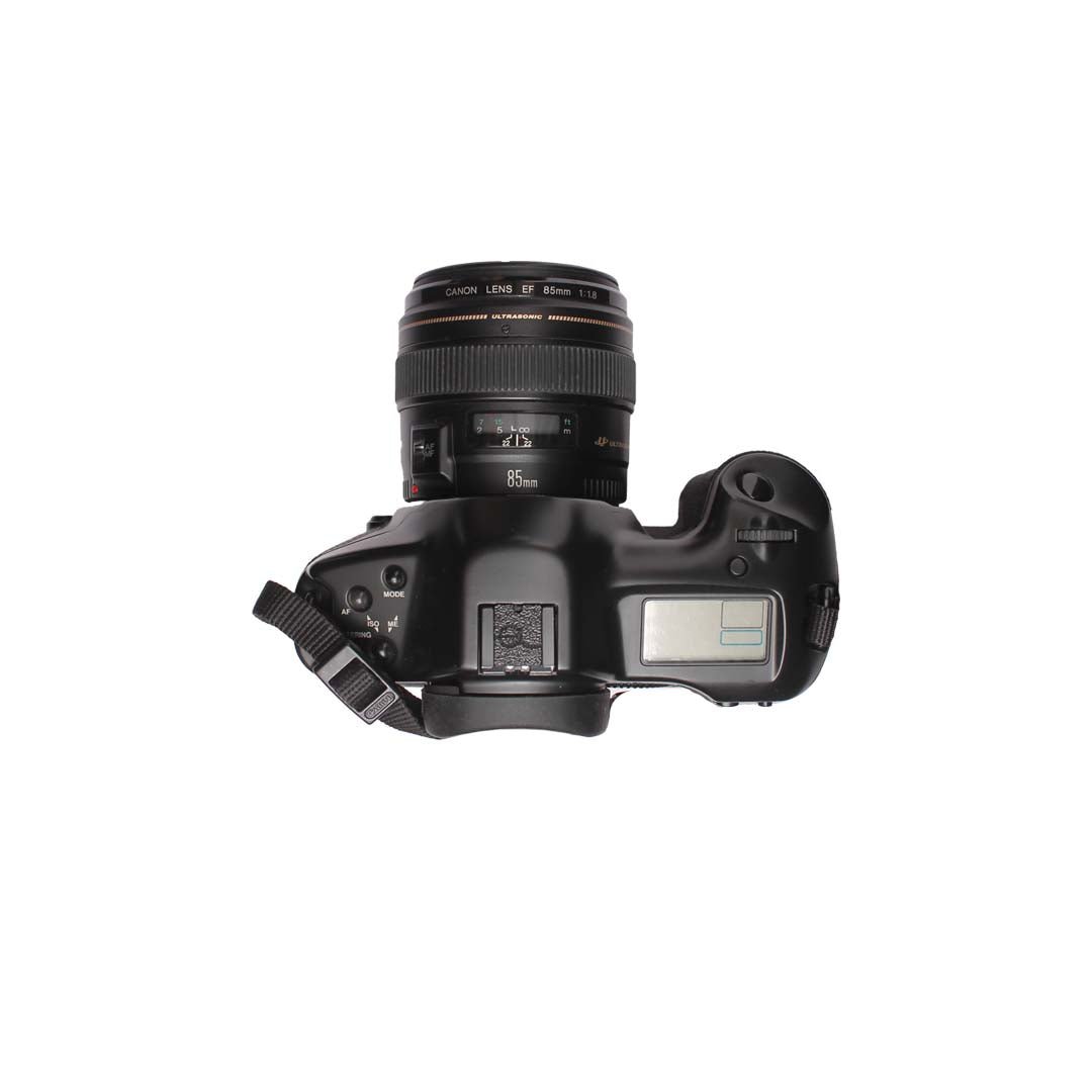 Canon EOS 1 + 85mm f1.8 SET - grainoverpixel