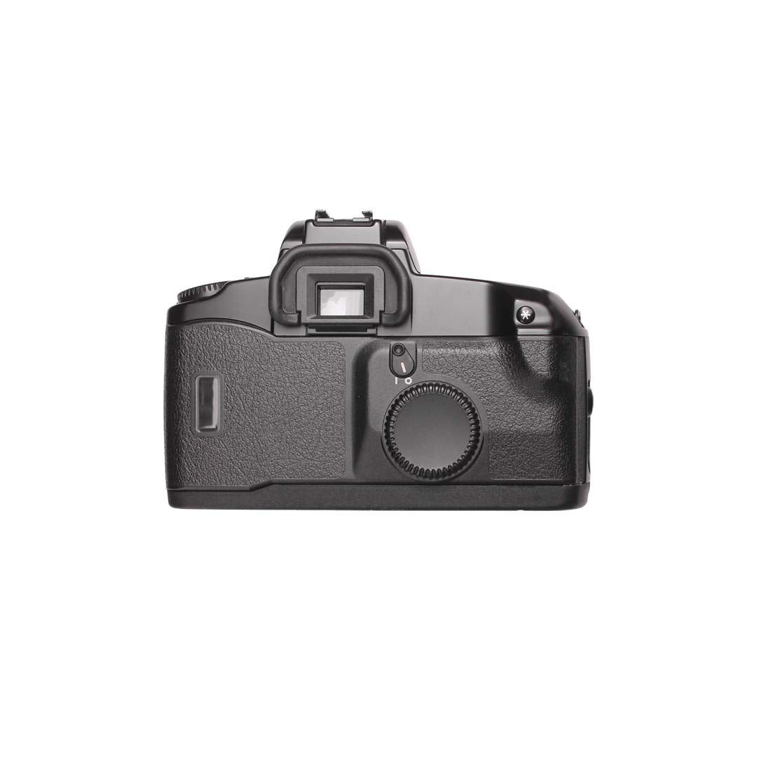 Canon EOS 100 + 28 - 200mm SET - grainoverpixel