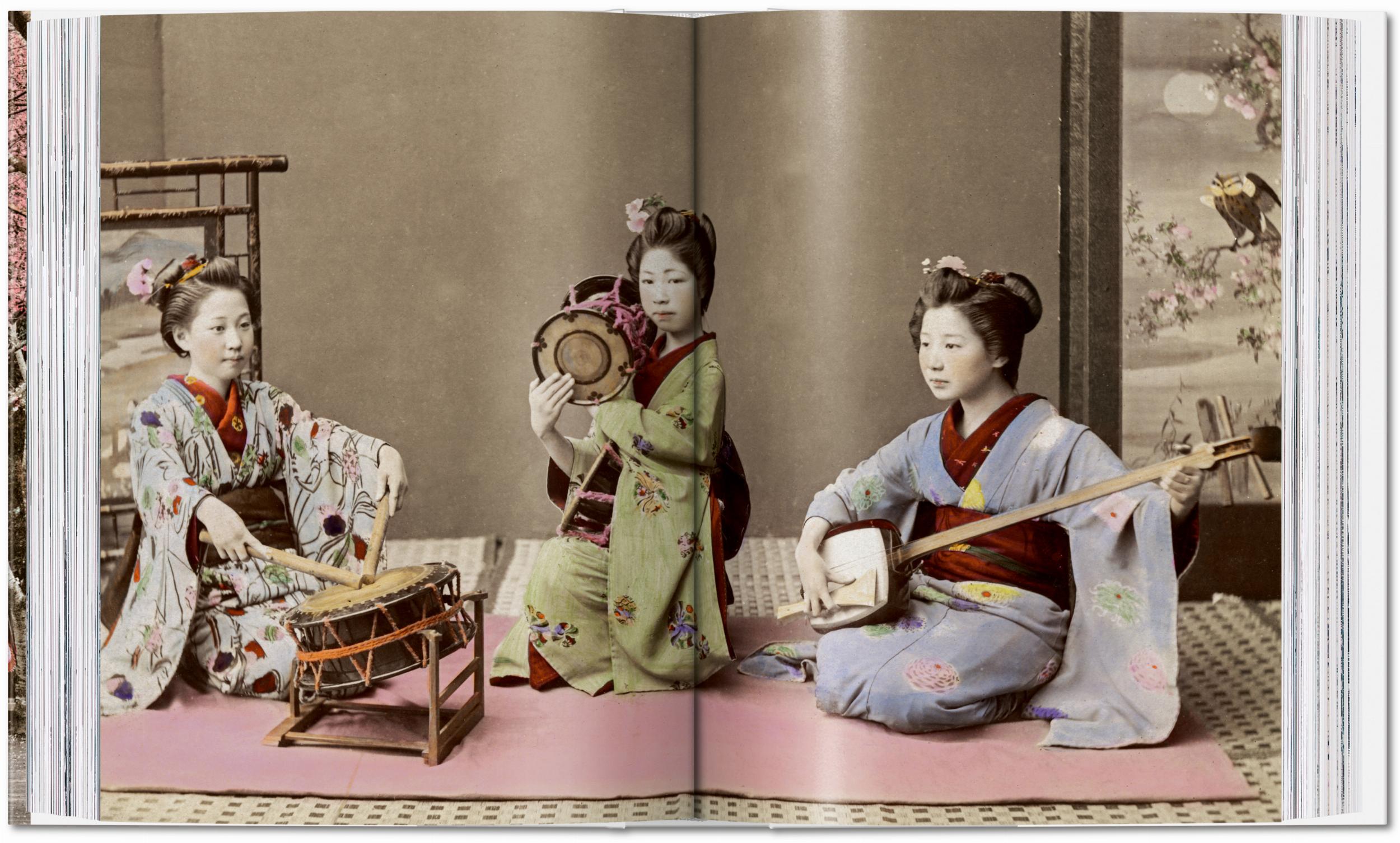 Japan 1900. A Portrait in Color (English) - grainoverpixel