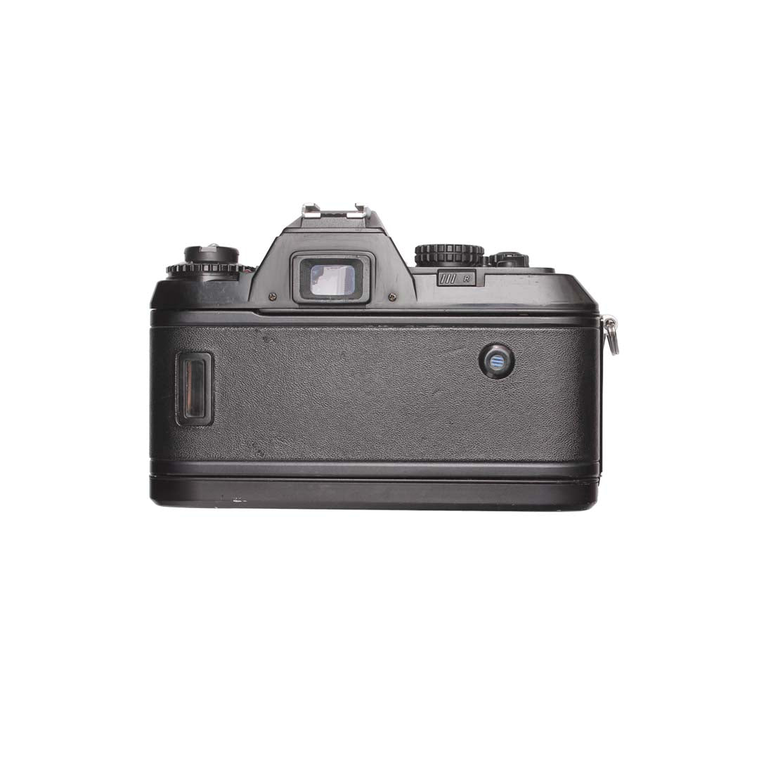 Nikon N 2020 + 20mm F2.8 - grainoverpixel