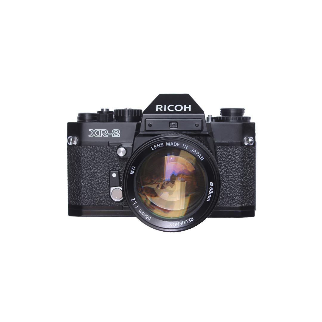 Ricoh XR2 + 50mm f1.2 SET - grainoverpixel