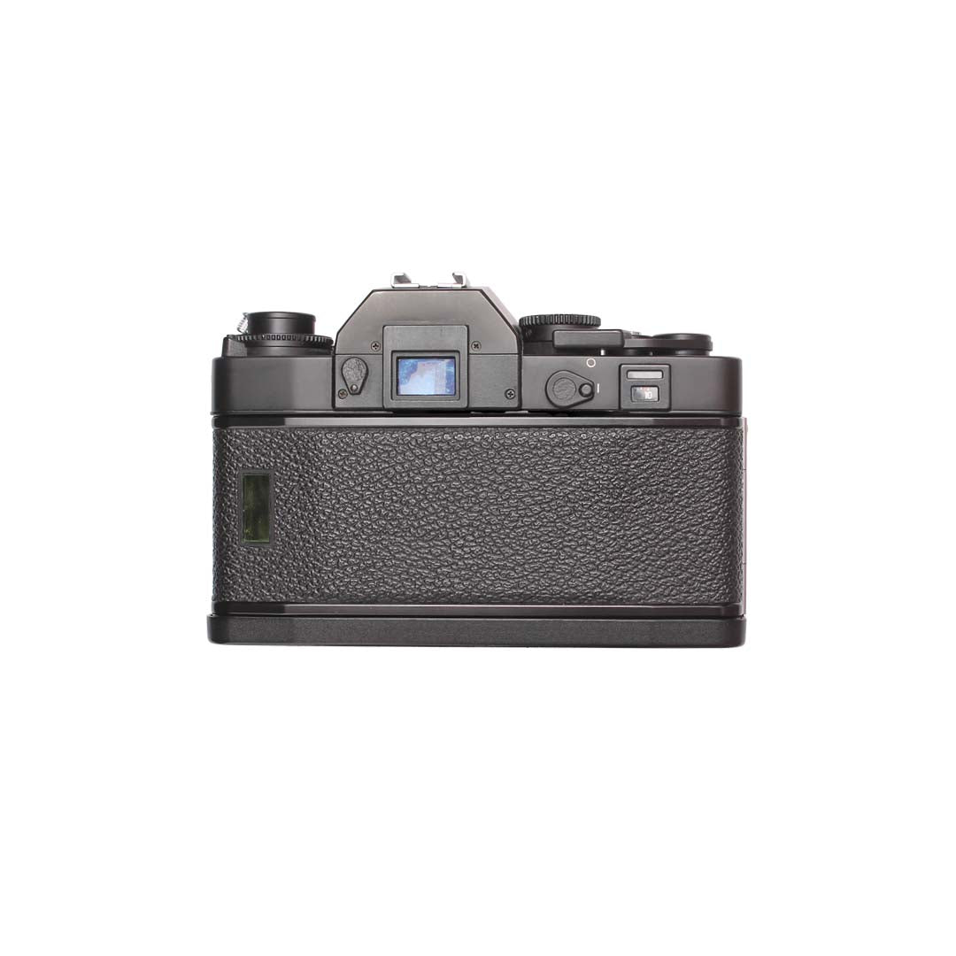 Leica R3 MOT Electronic + 28mm SET