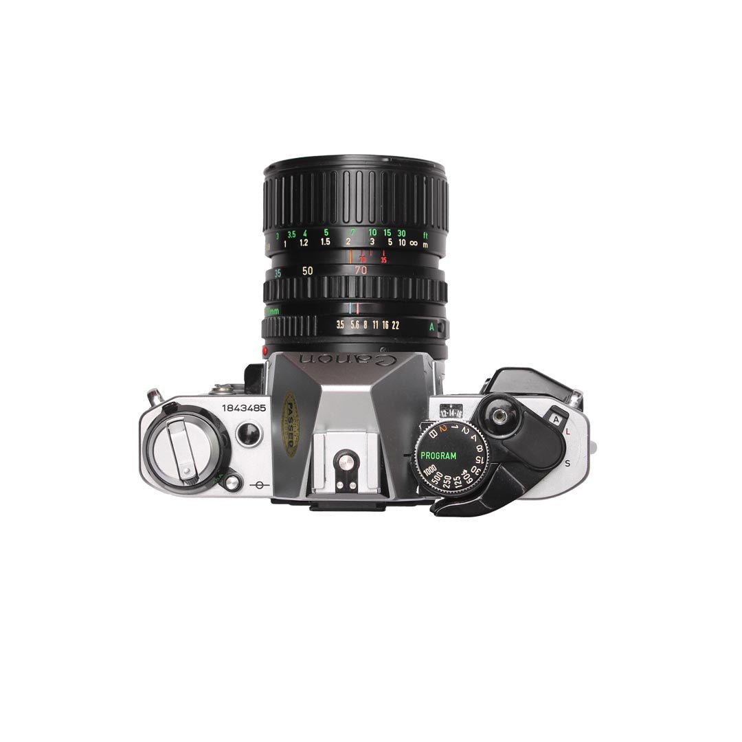 Canon AE - 1 Program Body + 35 - 70mm f3.5 - 4.5 SET - grainoverpixel