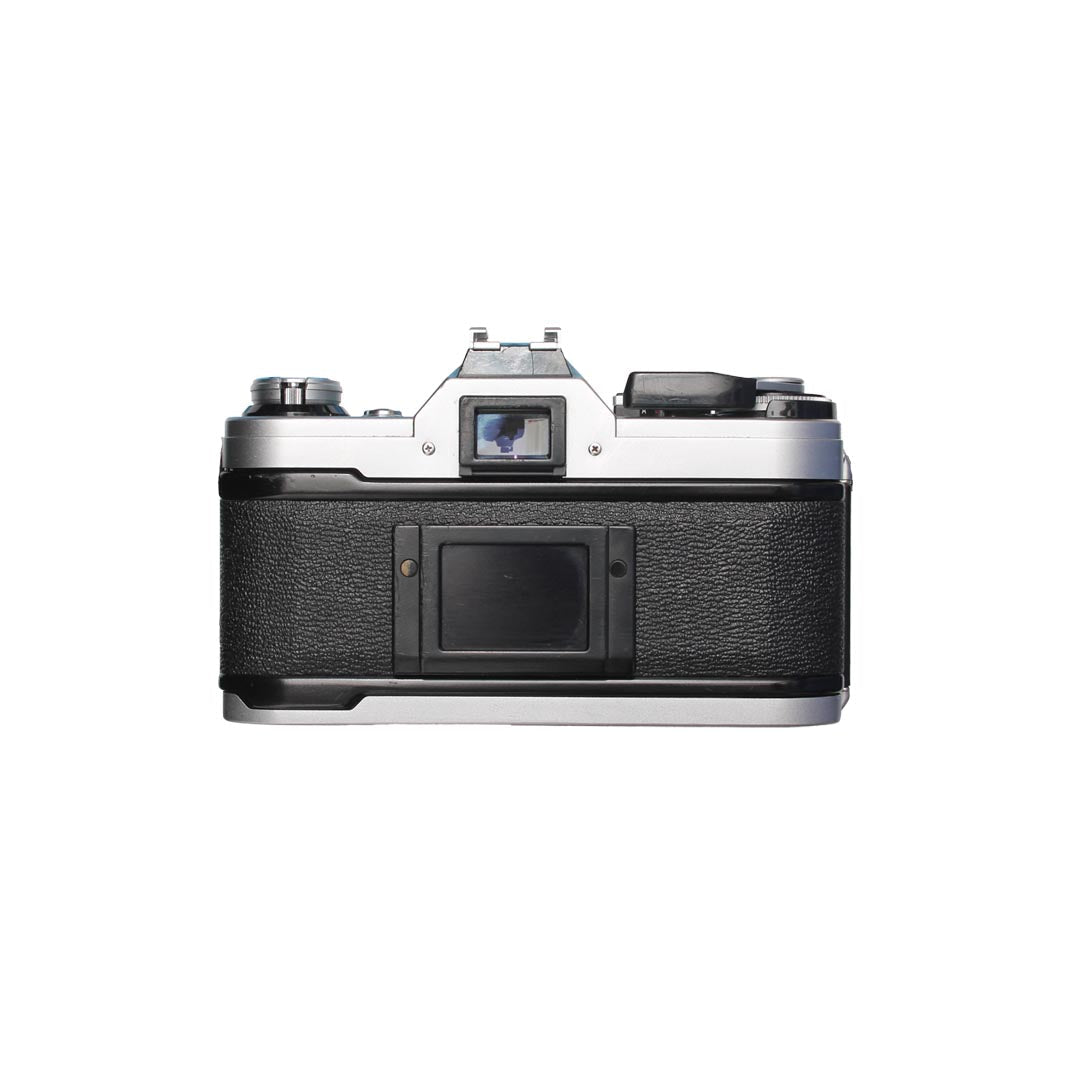 Canon AE1 + 35-70mm SET - grainoverpixel