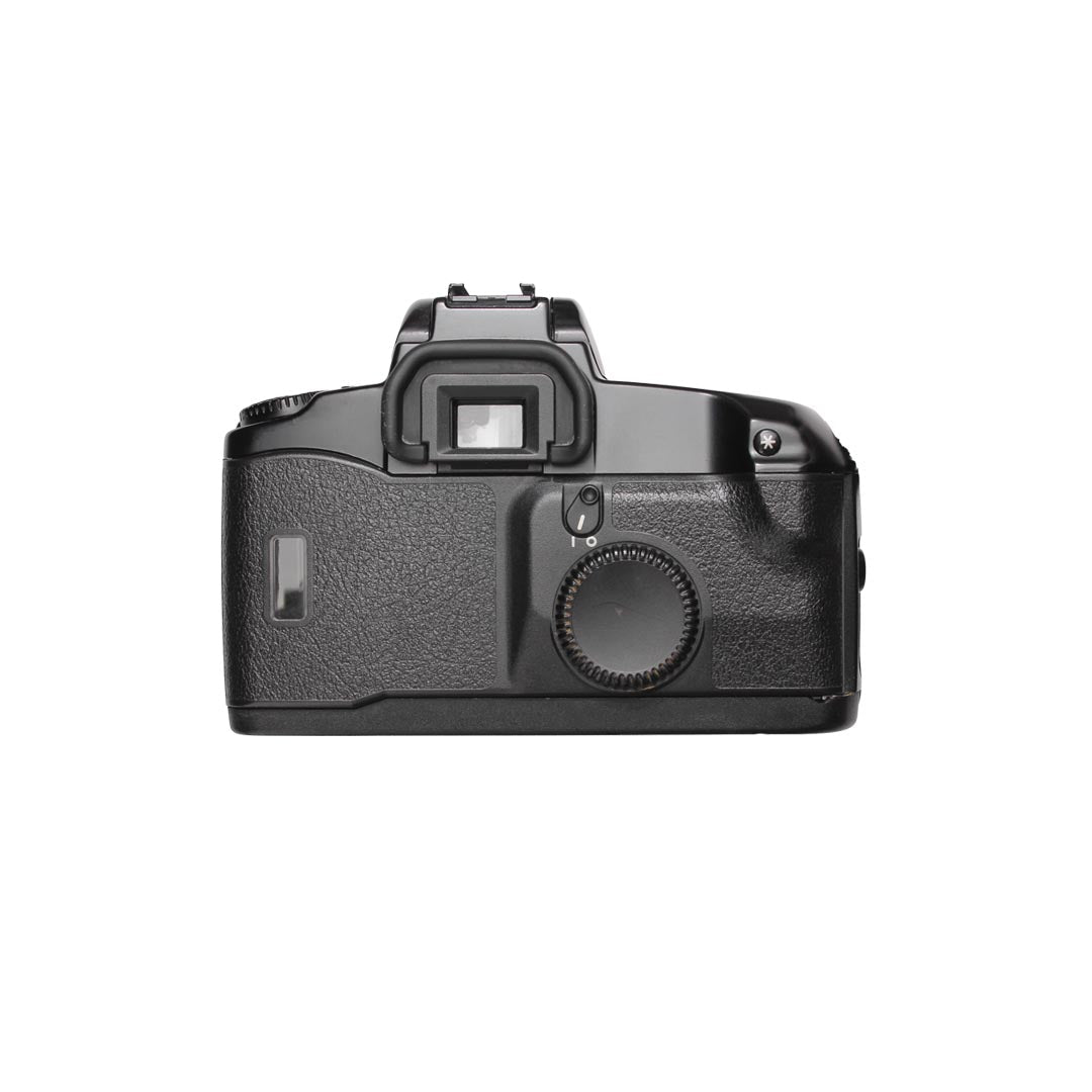 Canon EOS 100 + 28-80mm f3.5-5.6 SET - grainoverpixel