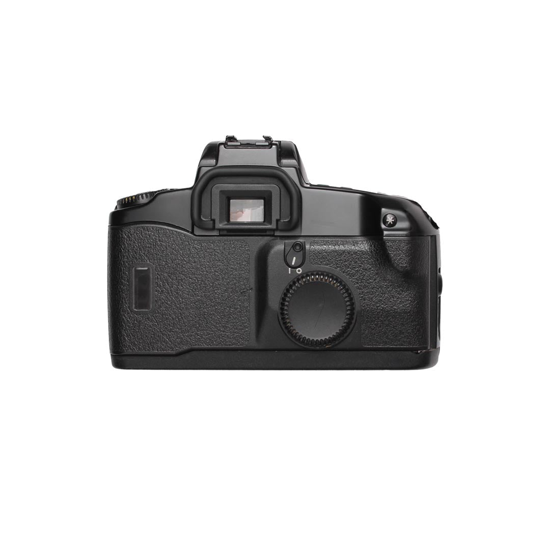 Canon EOS 100 - grainoverpixel