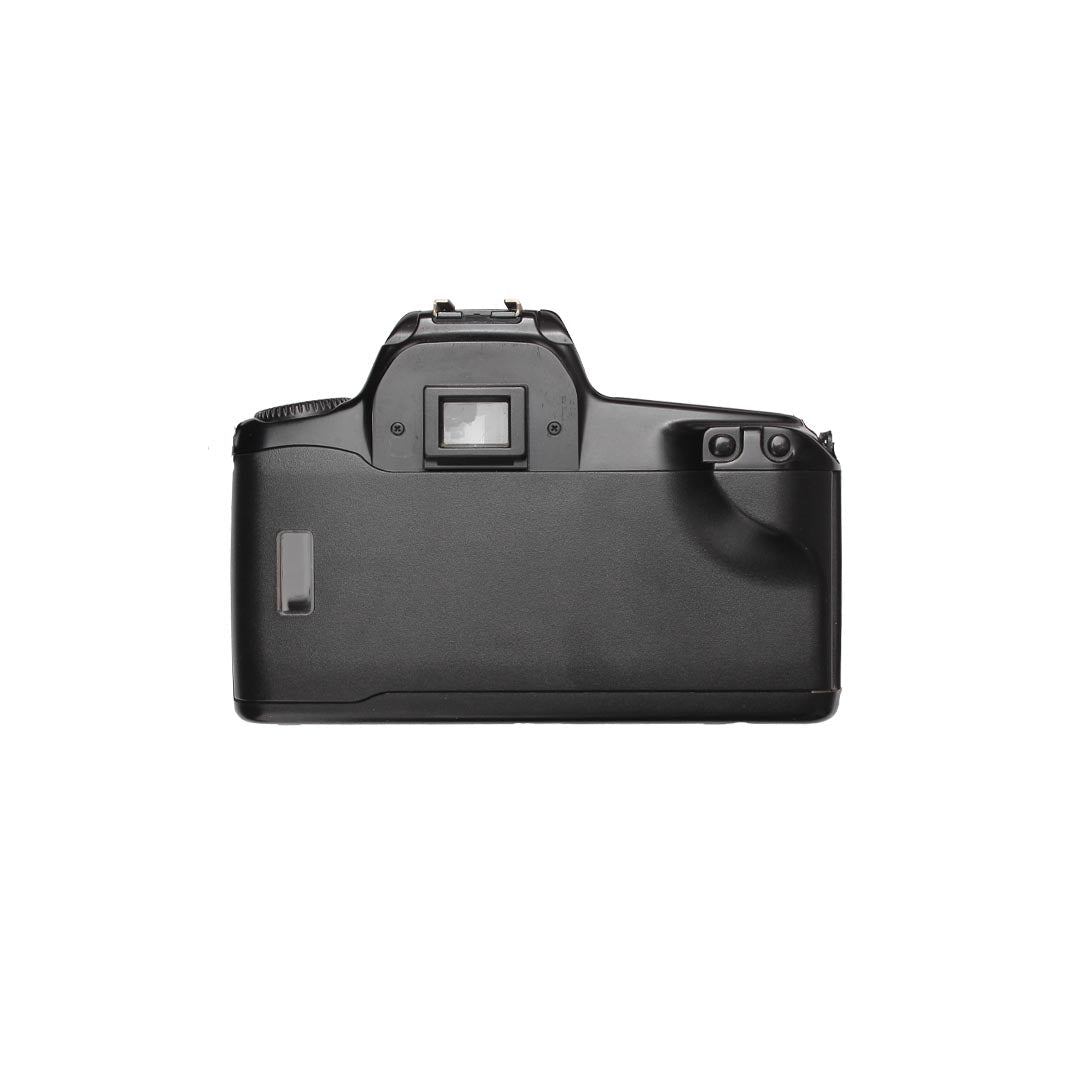 Canon EOS 1000F + 35-80mm SET - grainoverpixel
