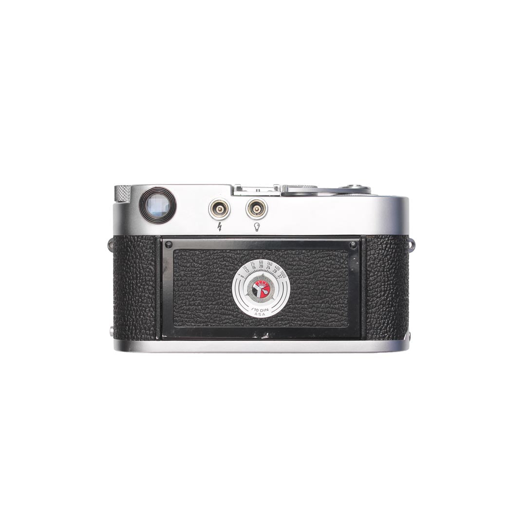 Leica M2 + Elmar 50mm f 2.8 SET - grainoverpixel
