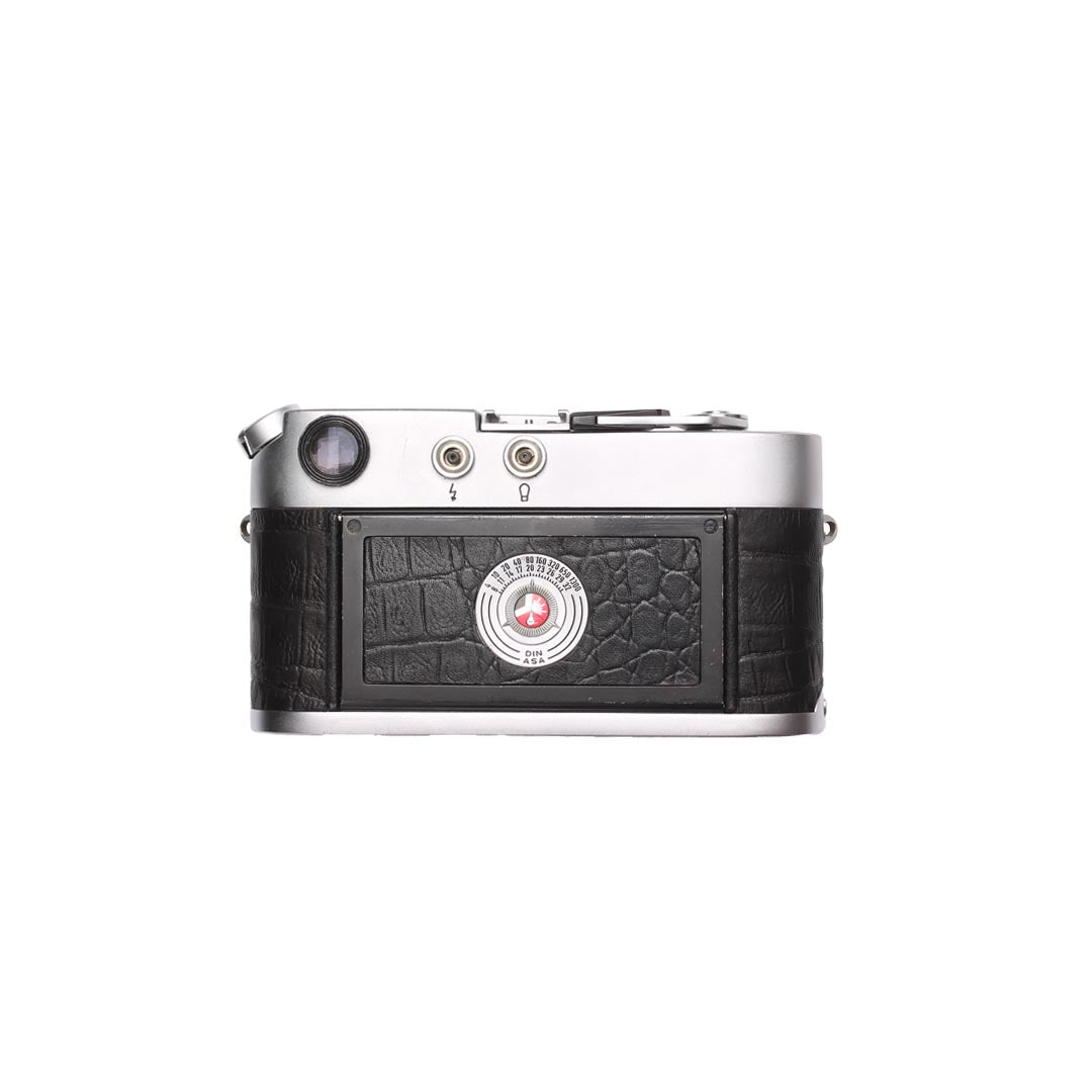 Leica M4 body - Croco Leatherette - grainoverpixel