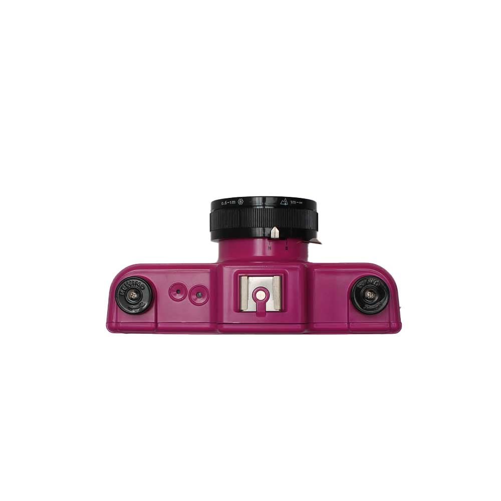 Lomo Sprocket Rocket Panorama - Pink - grainoverpixel