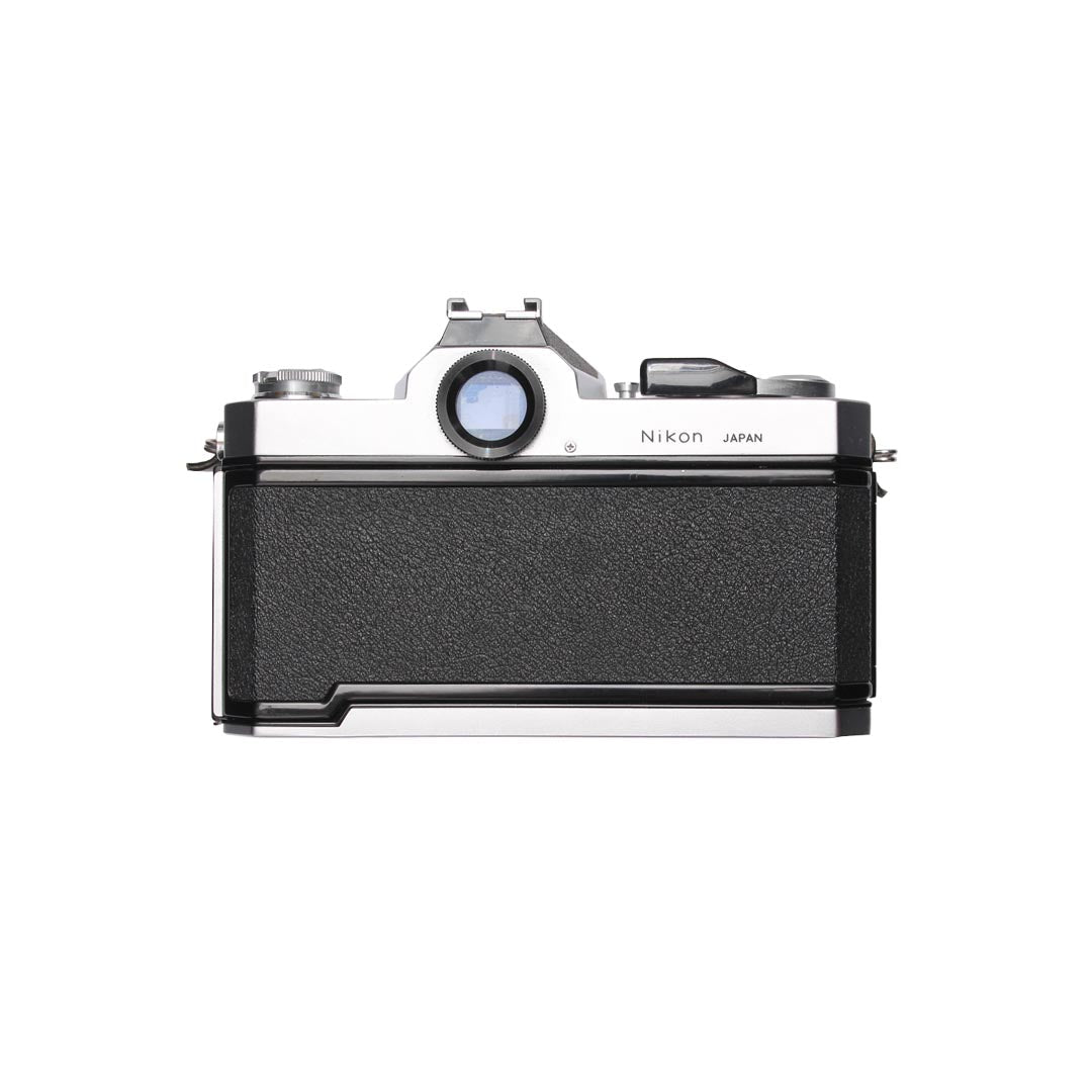 Nikkormat FT2 + 28mm f3.5 SET - grainoverpixel