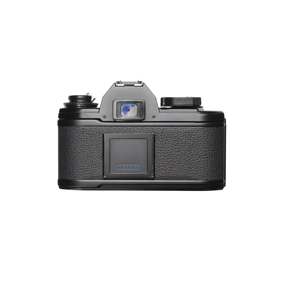 Nikon EM + 36-72mm f3.5 SET - grainoverpixel