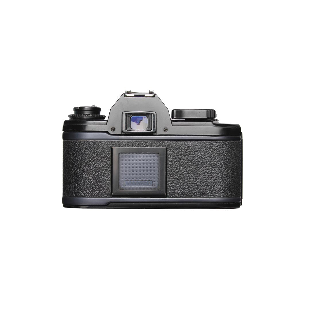 Nikon EM + 85mm f2 ais SET - grainoverpixel