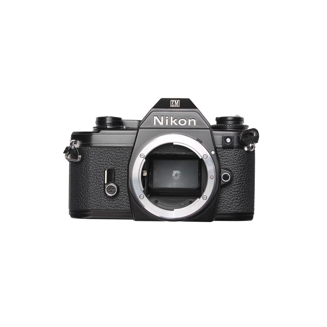 Nikon EM - Body - grainoverpixel