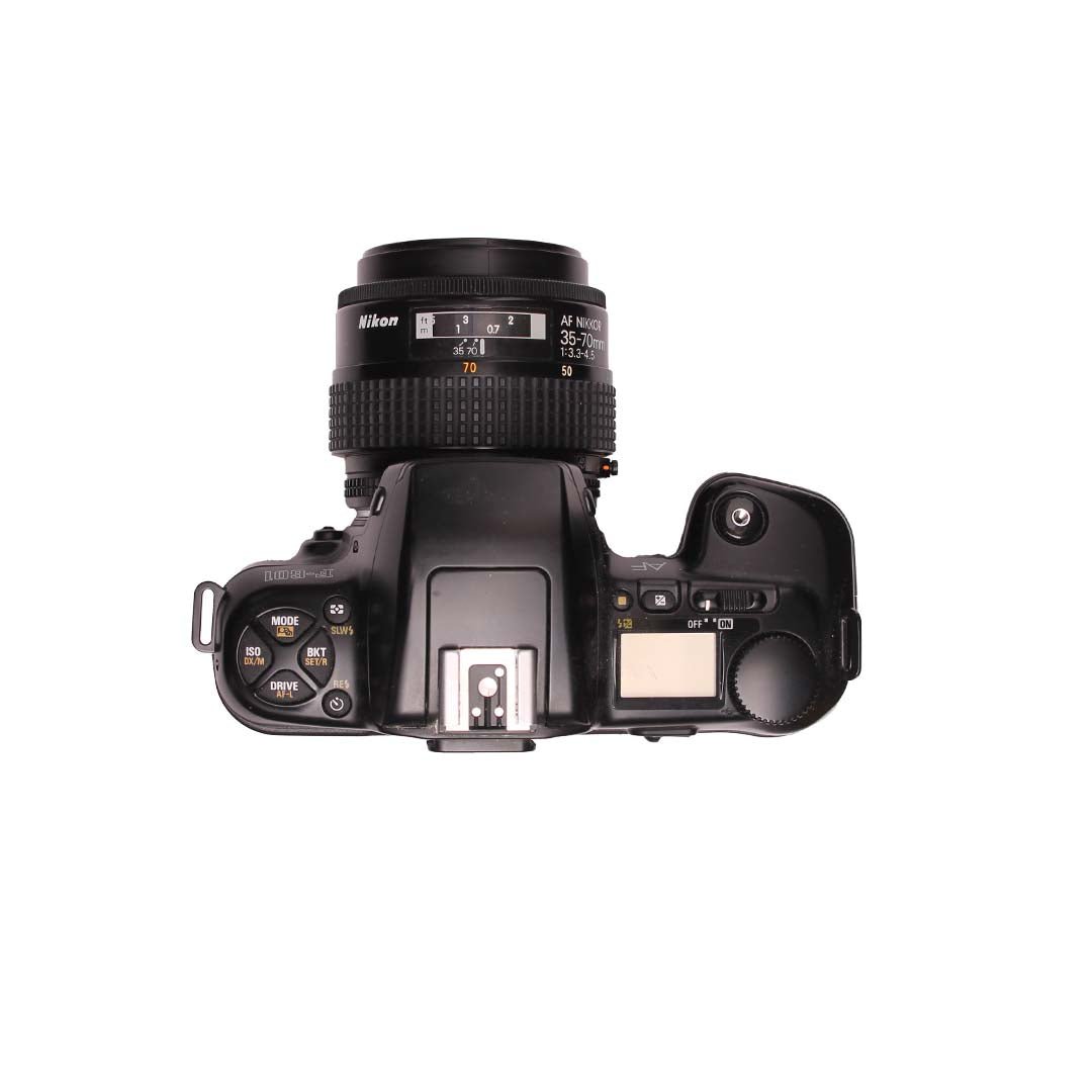 Nikon F 601 + 35 - 70mm f3.3 - 4.5 SET - grainoverpixel