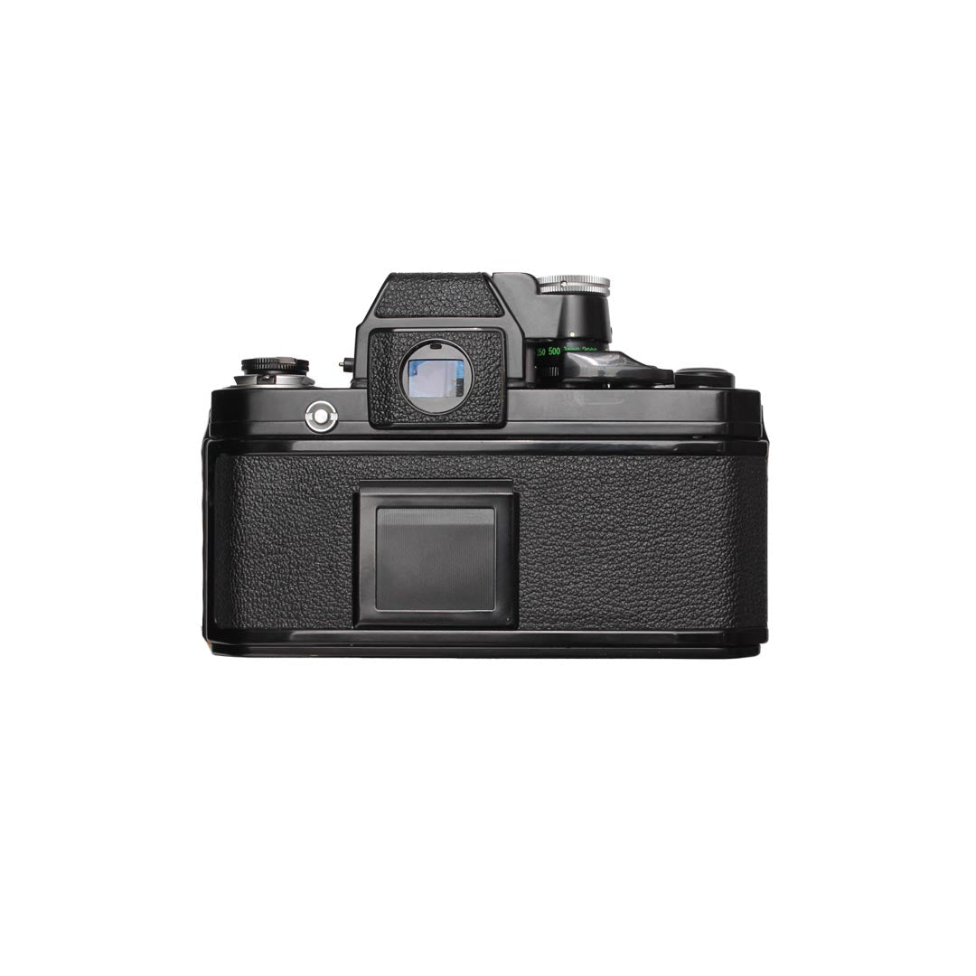 Nikon F2 + 50mm f1.4 SET - grainoverpixel