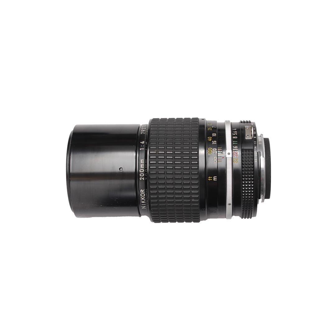 Nikon Nikkor 200mm f4 - grainoverpixel