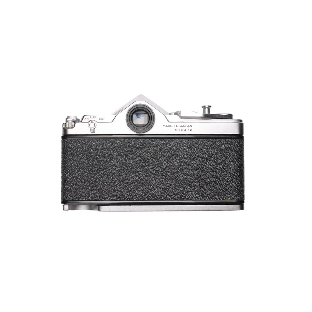 Revue Auto - Reflex + 52mm f1.8 SET - grainoverpixel