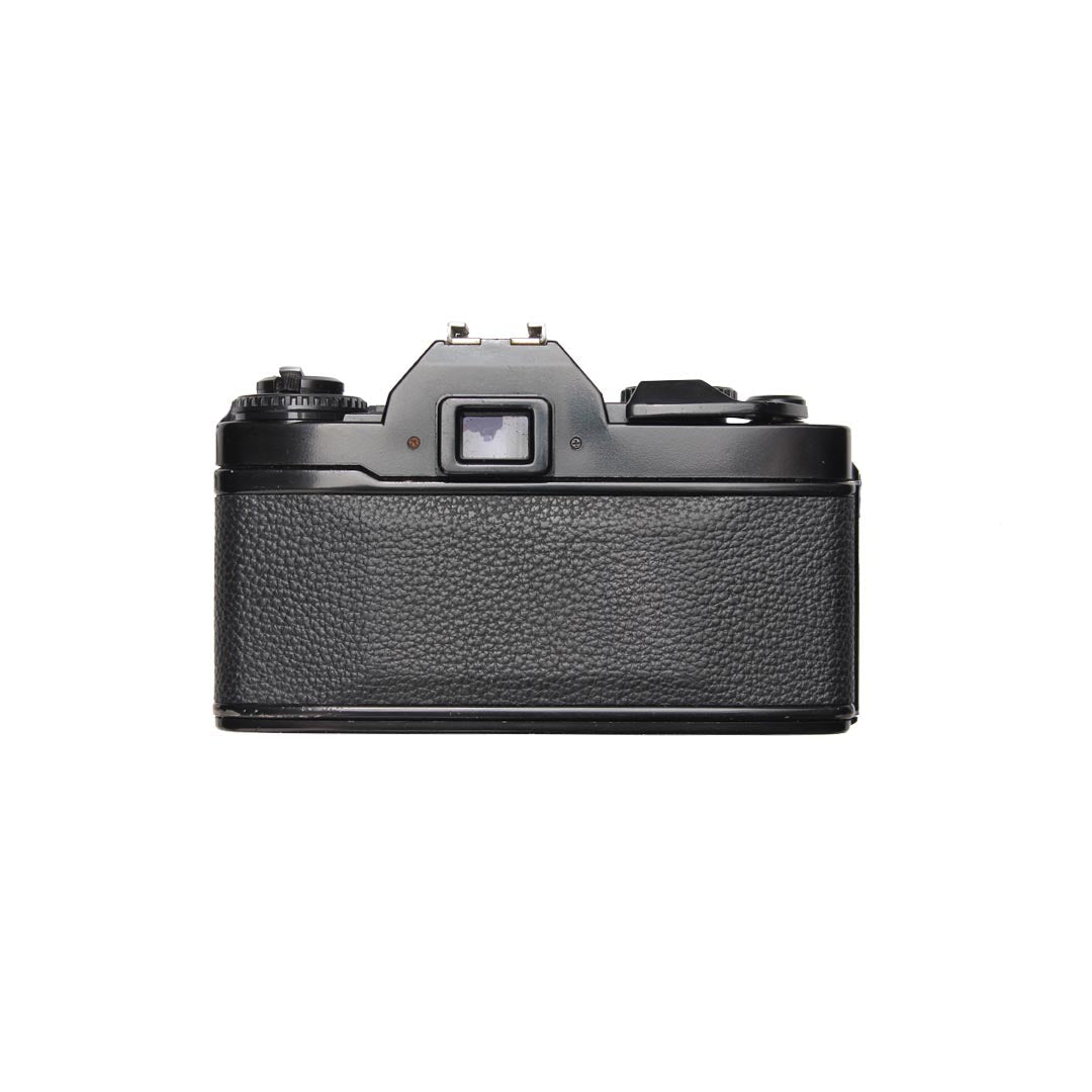 Ricoh KR10 Super + 28-70mm SET - grainoverpixel