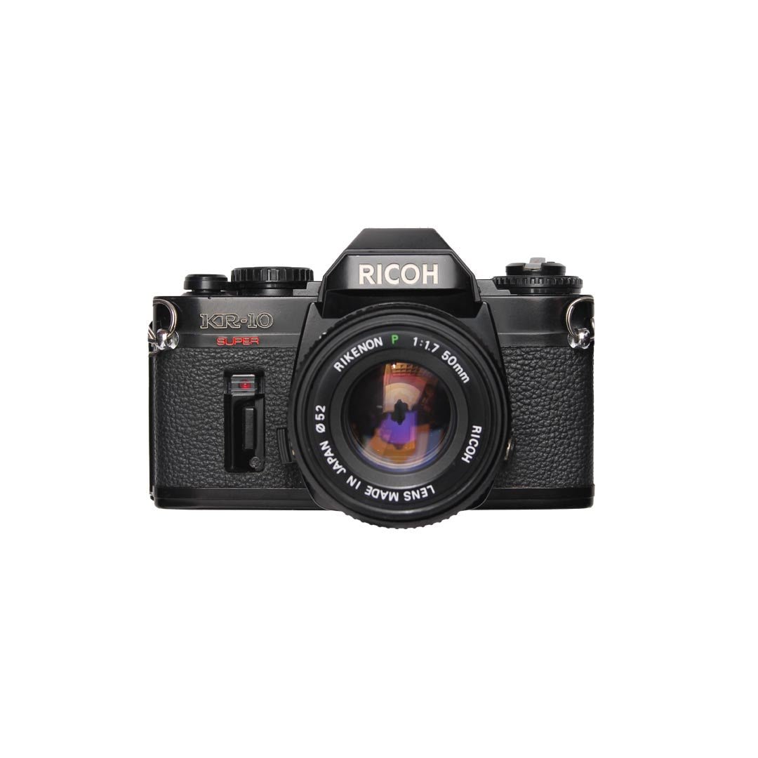 Ricoh KR10 Super + 28-70mm SET - grainoverpixel