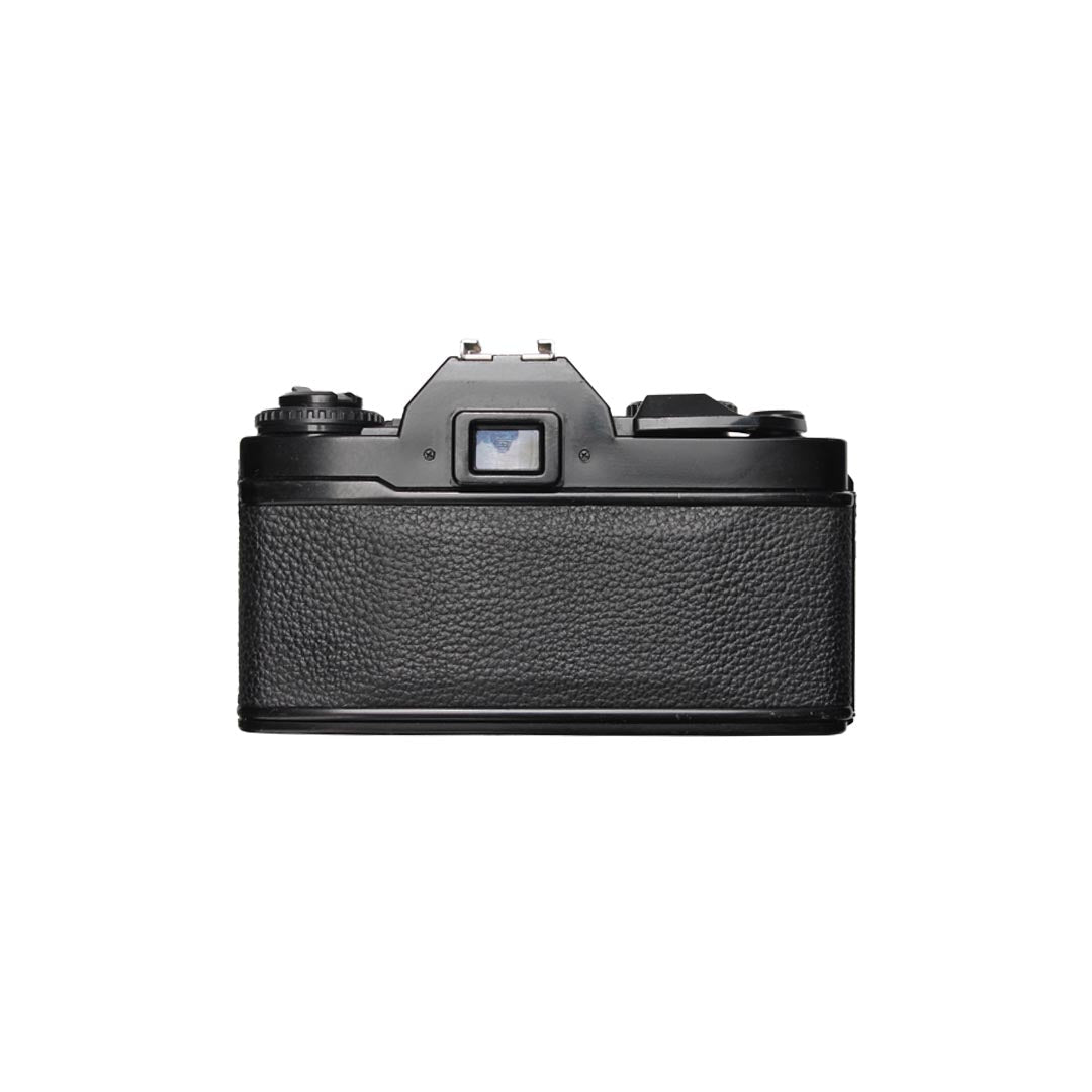 Ricoh KR10 Super + 28-70mm SET - grainoverpixel
