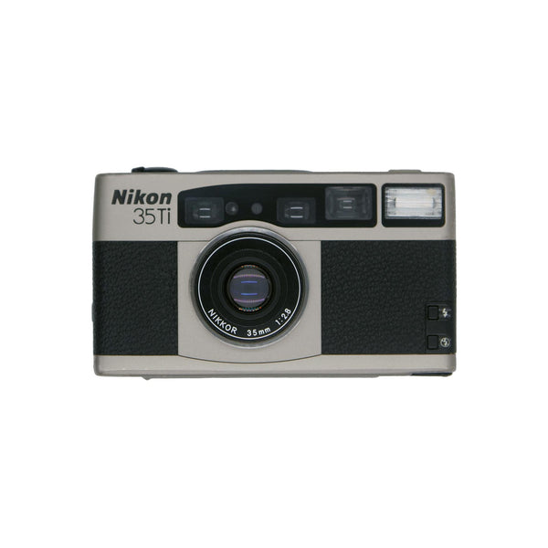 Nikon 35ti - grainoverpixel