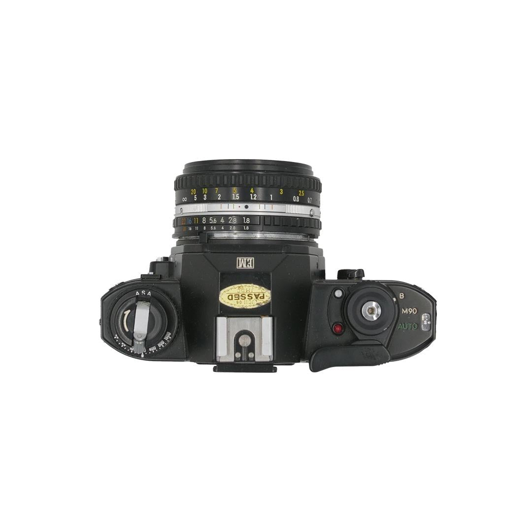 Nikon EM SET 50mm f1.8 - grainoverpixel
