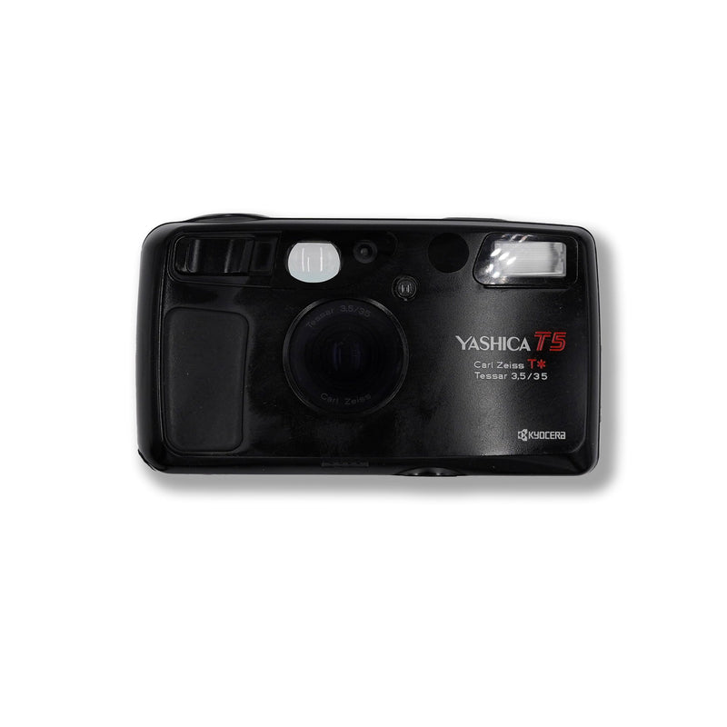 Yashica T5 black - grainoverpixel
